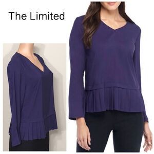 The Limited periwinkle stretch top. NWT
